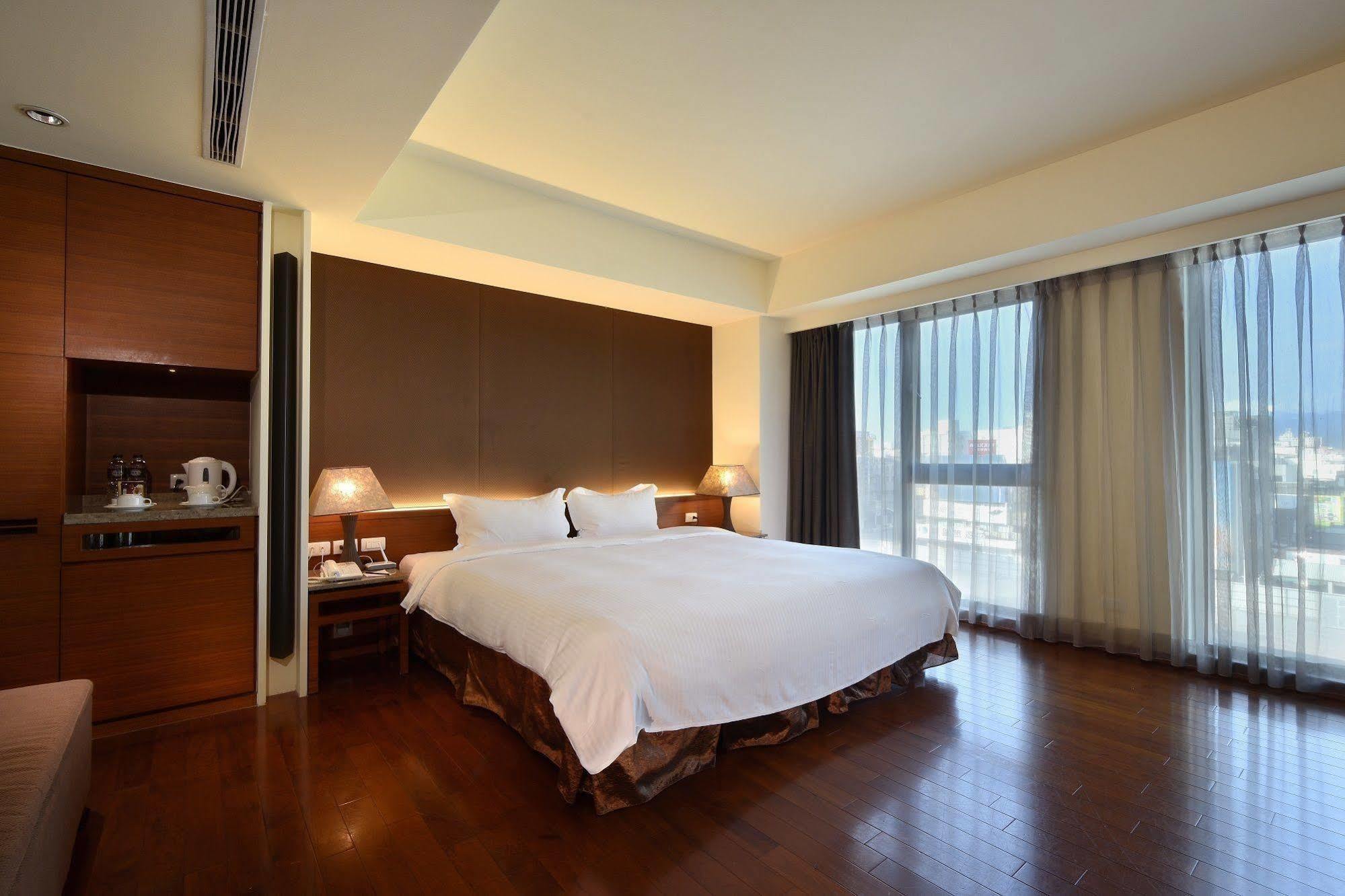 Fu Lyu Inn Hualien Extérieur photo